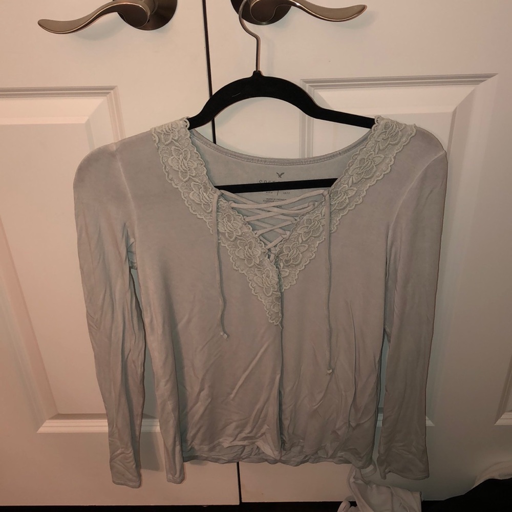 (NEVER WORN) American Eagle Long Sleeve